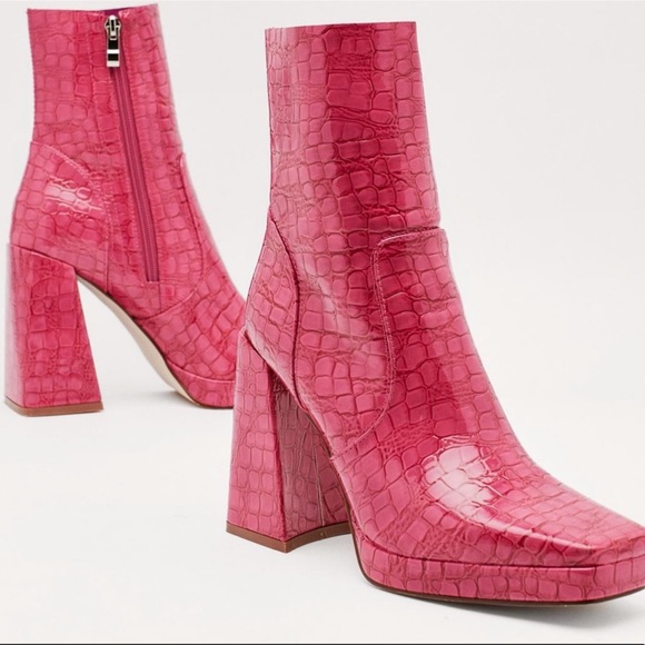 Princess Polly Shoes - PINK CROC PLATFORM SQUARE TOE BOOT